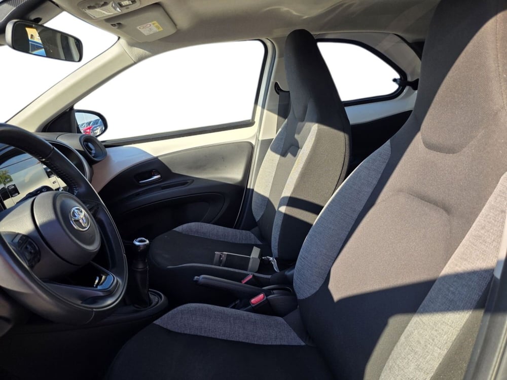 Toyota Aygo X usata a Pistoia (10)
