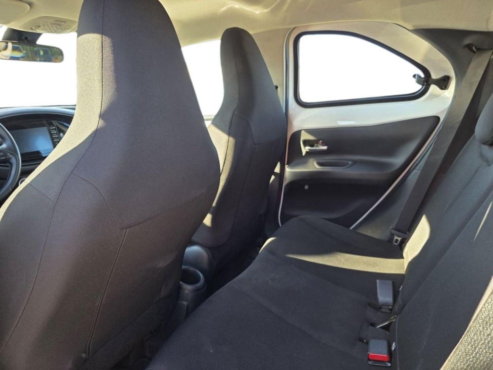 Toyota Aygo X usata a Pistoia (12)