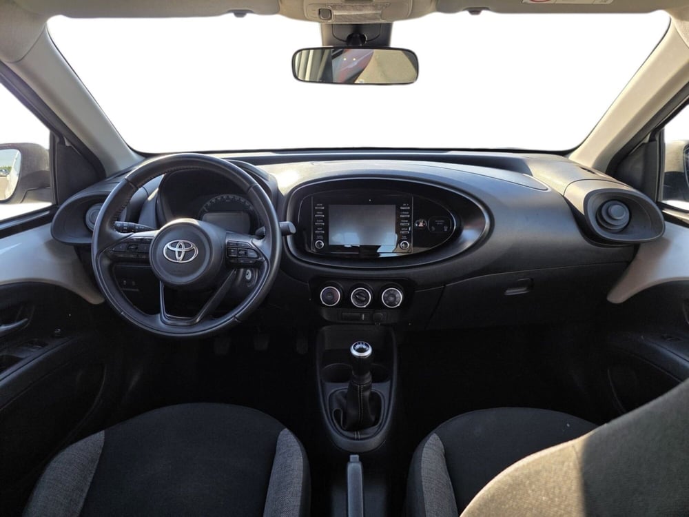 Toyota Aygo X usata a Pistoia (13)