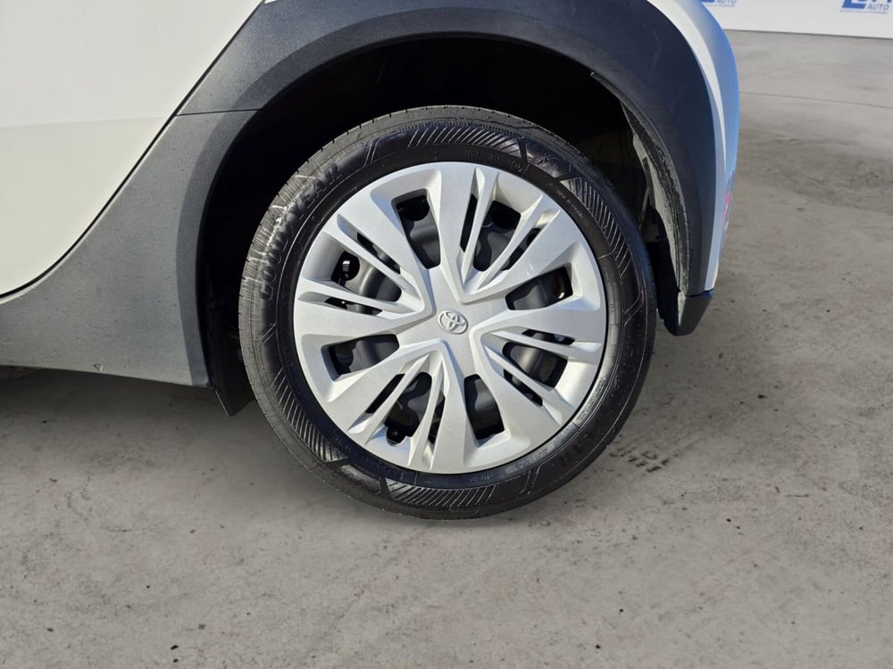 Toyota Aygo X usata a Pistoia (14)