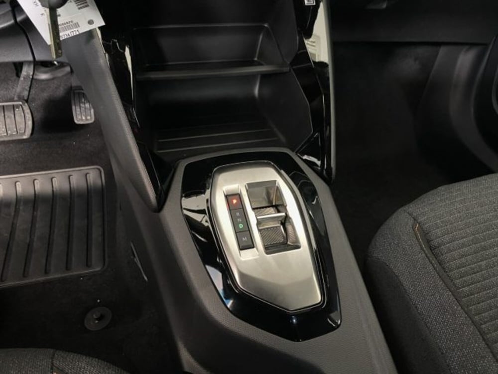 Peugeot 2008 nuova a Perugia (16)