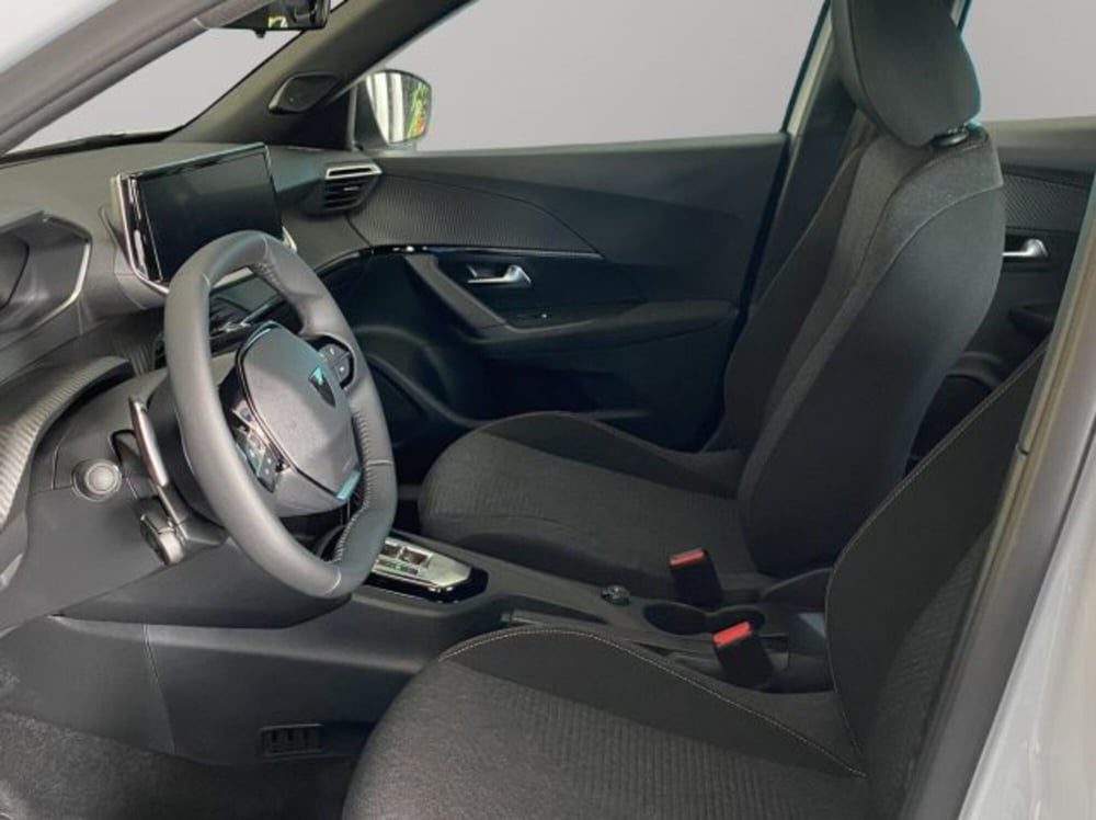 Peugeot 2008 nuova a Perugia (9)
