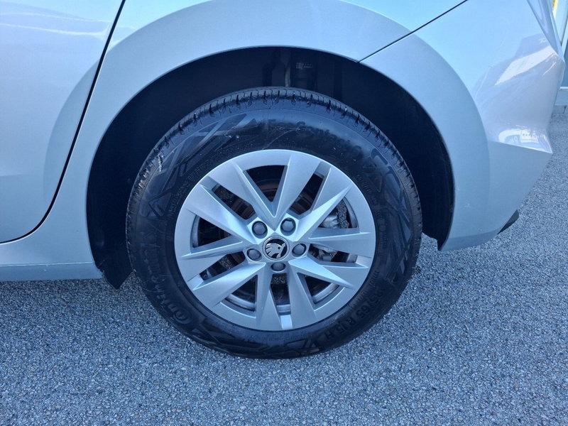 Skoda Fabia usata a Ancona (15)