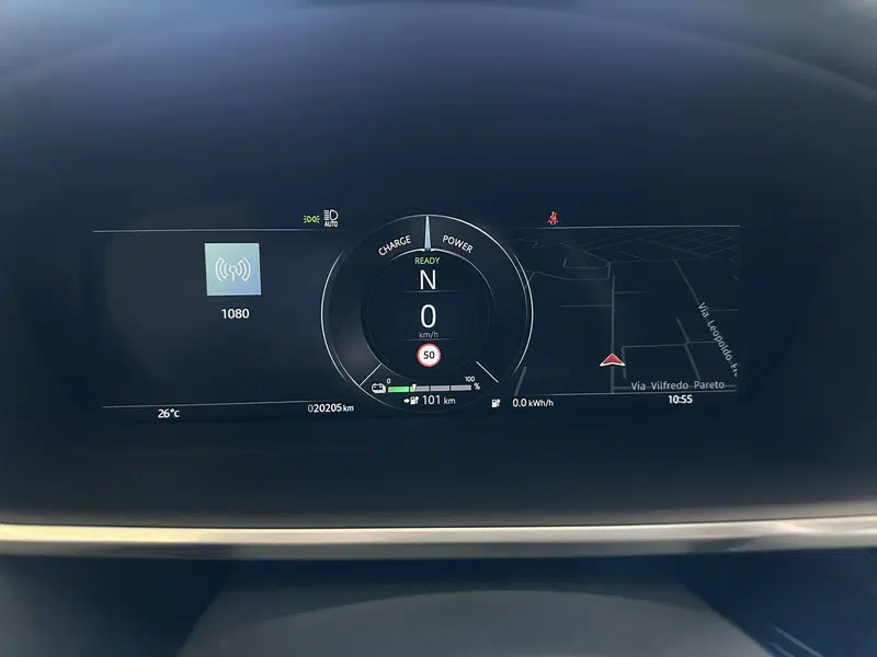 Jaguar I-Pace usata a Catania (10)