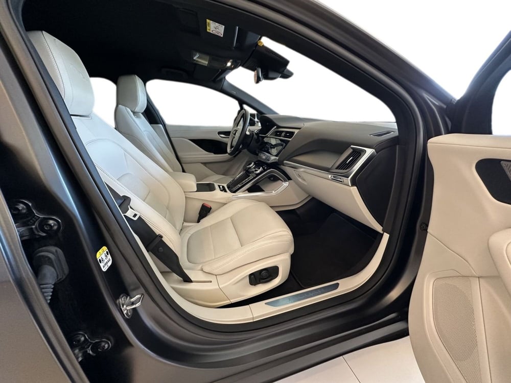 Jaguar I-Pace usata a Catania (4)