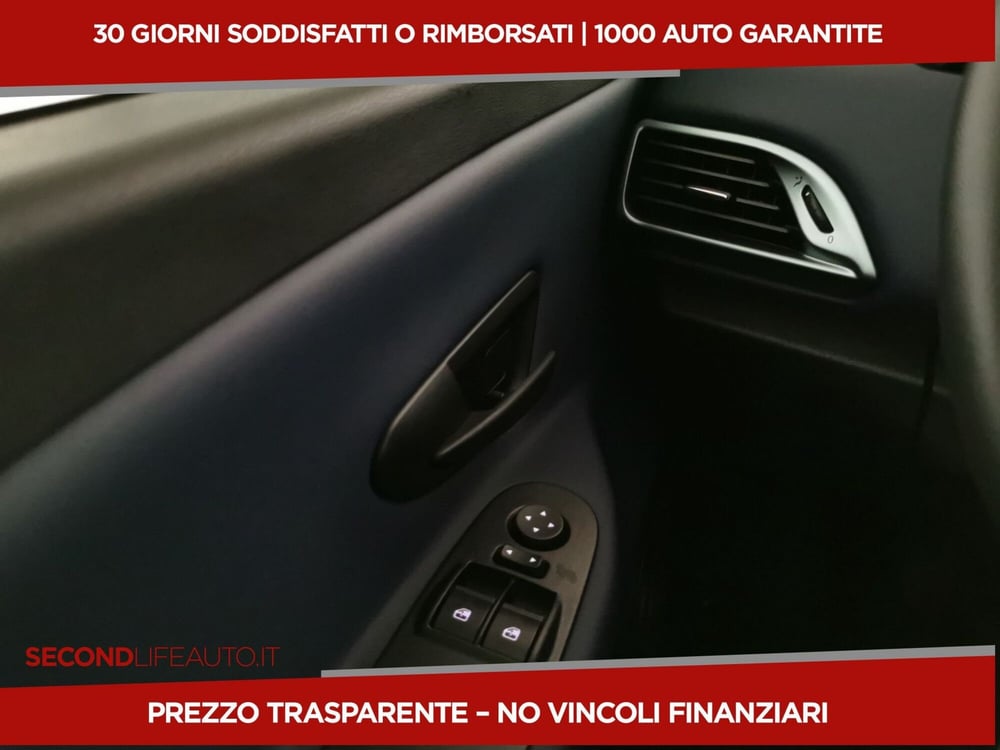 Lancia Ypsilon usata a Chieti (18)
