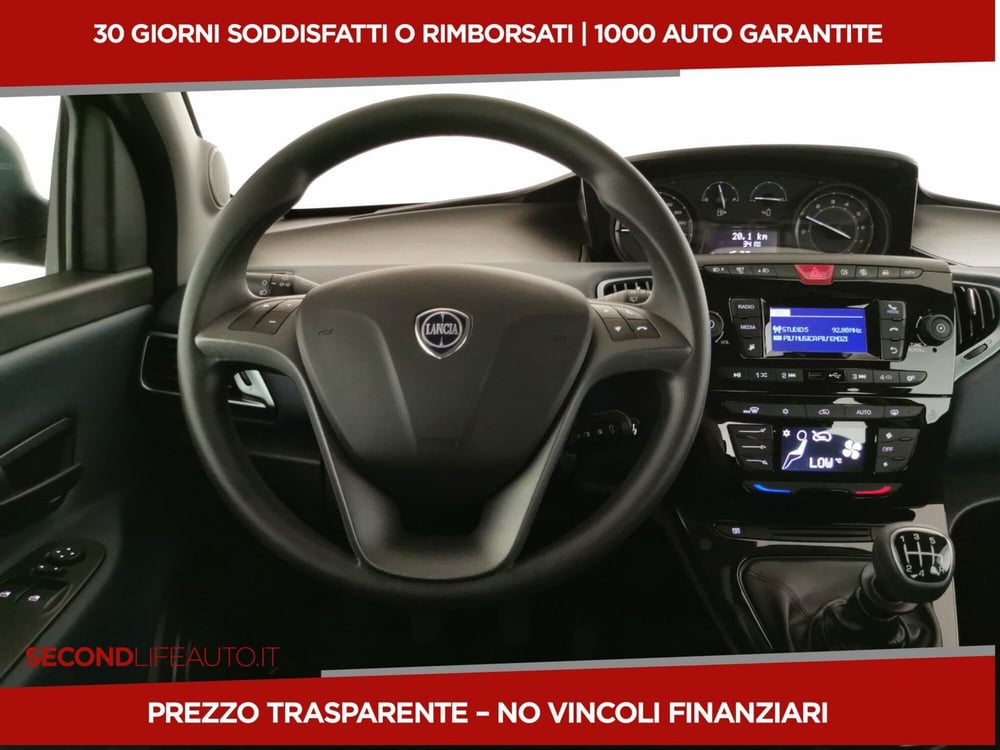 Lancia Ypsilon usata a Chieti (9)