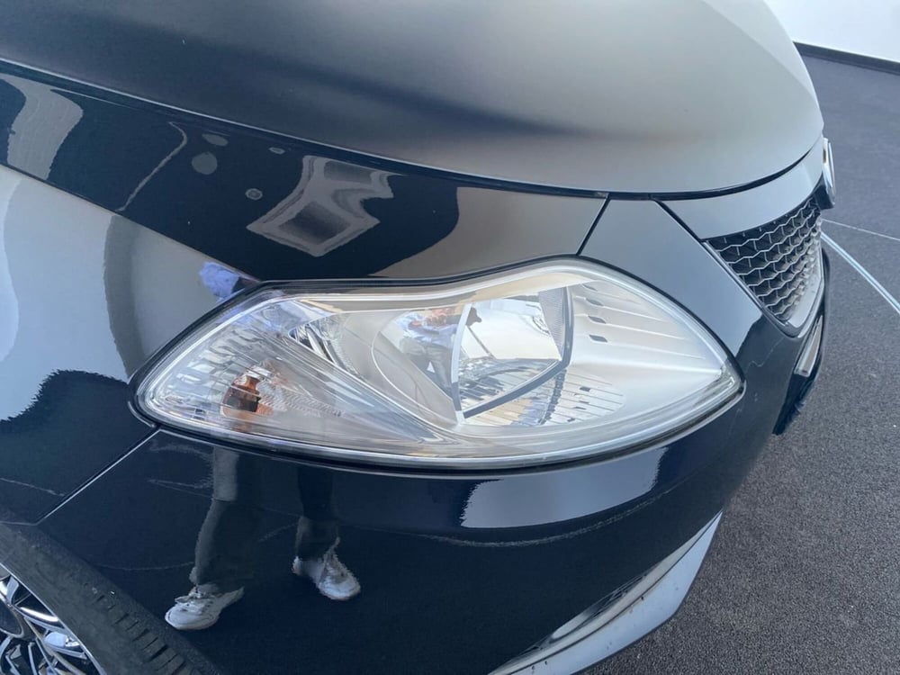Lancia Ypsilon usata a Bergamo (7)
