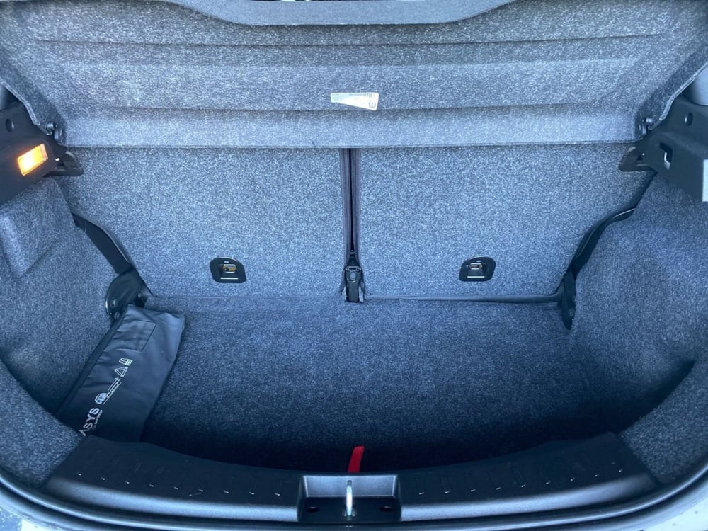Lancia Ypsilon usata a Bergamo (8)