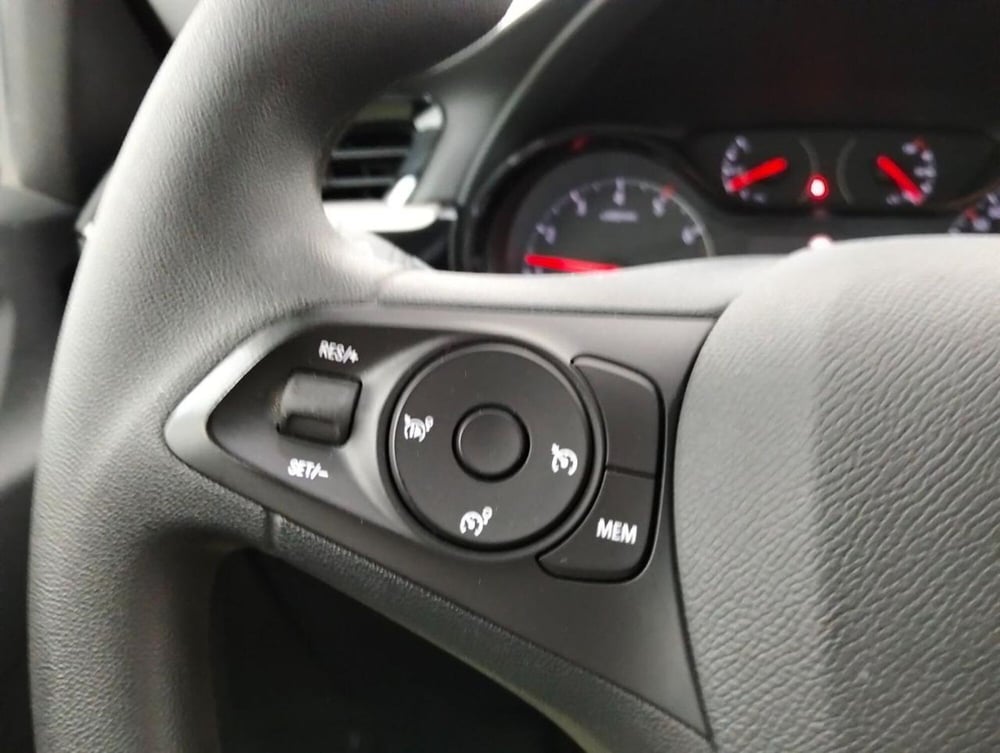 Opel Corsa usata a Como (11)