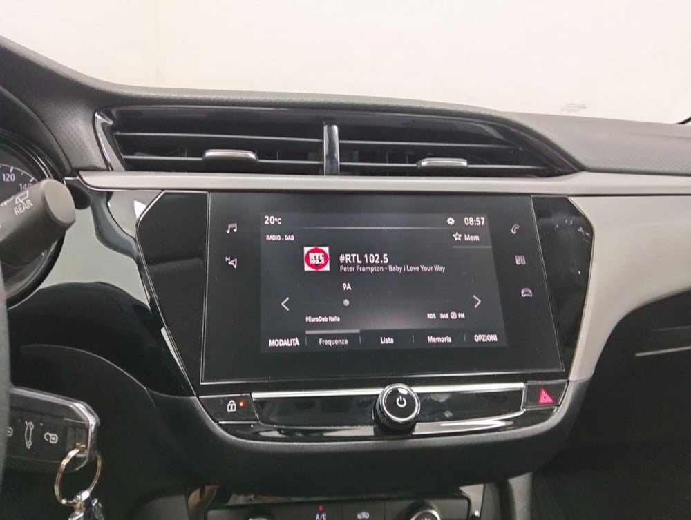 Opel Corsa usata a Como (13)