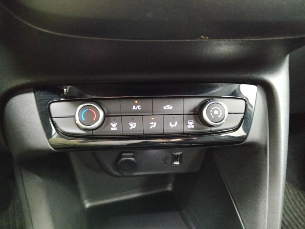 Opel Corsa usata a Como (17)