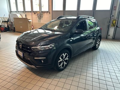 Dacia Sandero Stepway 1.0 TCe 90 CV Comfort del 2022 usata a Lissone
