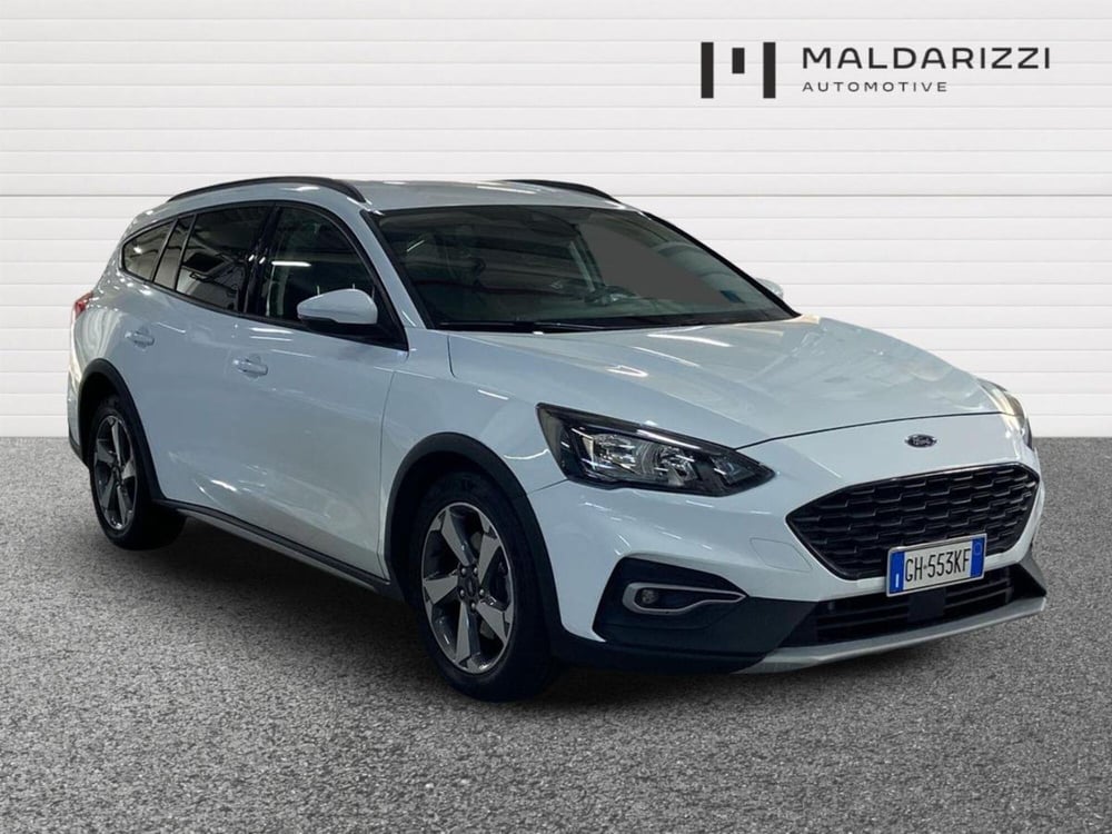 Ford Focus Station Wagon usata a Bari (11)