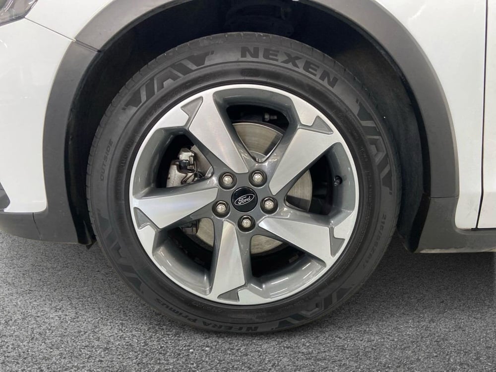 Ford Focus Station Wagon usata a Bari (16)