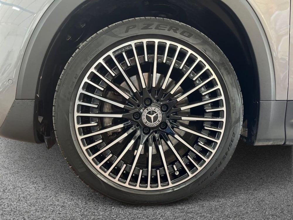 Mercedes-Benz EQB usata a Bari (6)