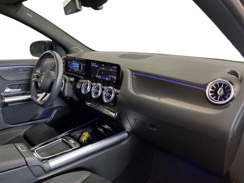 Mercedes-Benz GLA SUV usata a Bari (9)