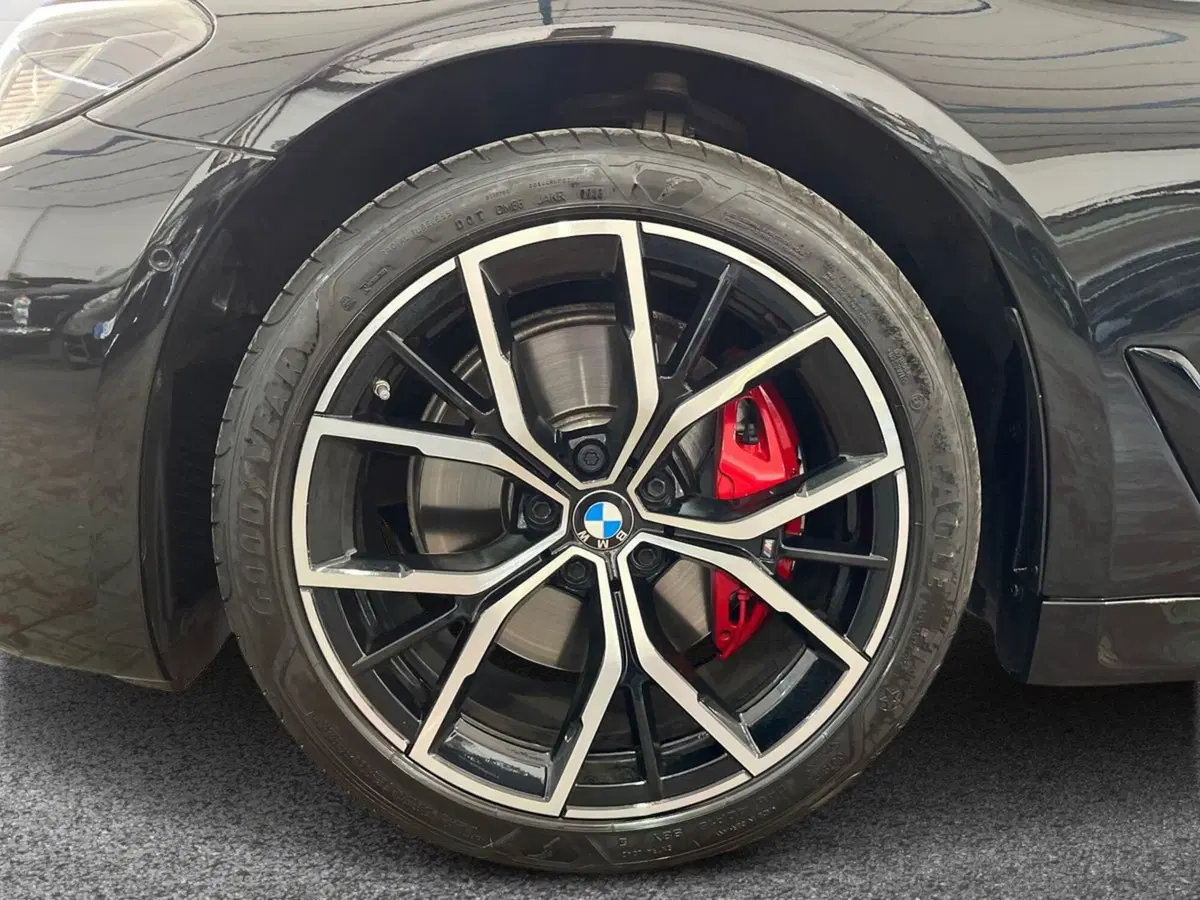 BMW Serie 5 Touring usata a Bari (16)
