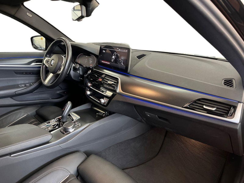 BMW Serie 5 Touring usata a Bari (9)