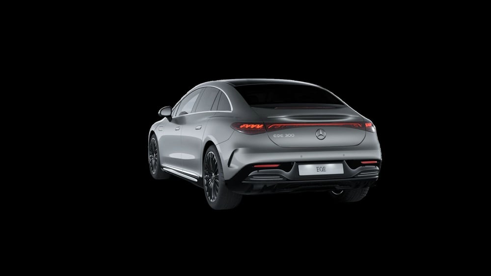 Mercedes-Benz EQE nuova a Milano (4)