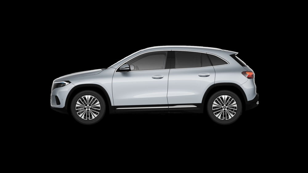 Mercedes-Benz EQA nuova a Milano (2)