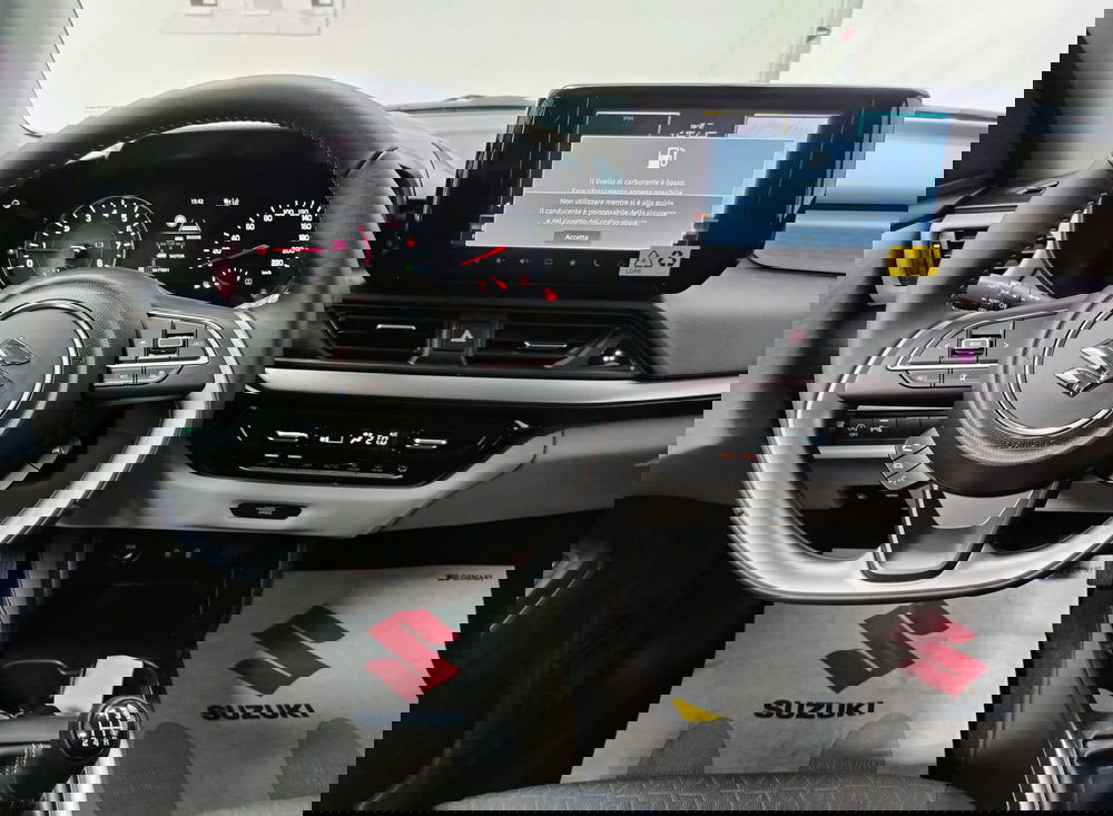 Suzuki Swift nuova a Rovigo (10)