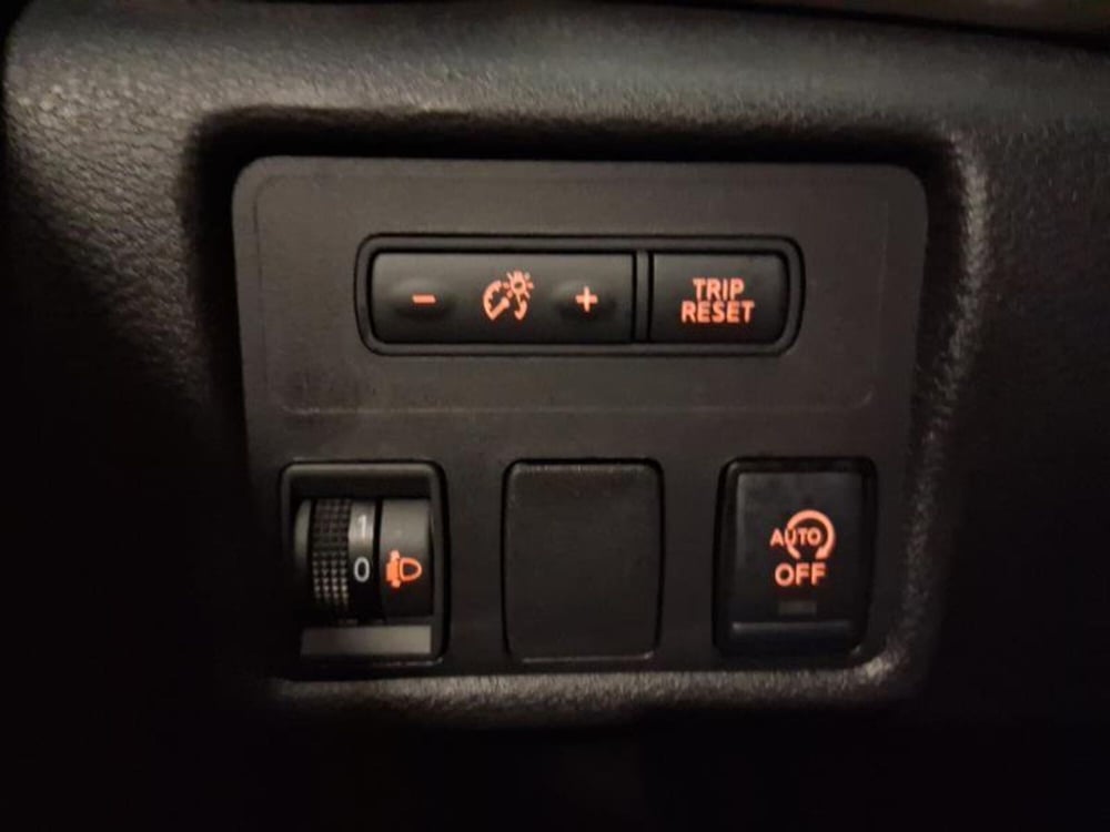 Nissan Micra usata a Genova (19)
