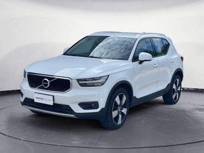 Volvo XC40 T2 Geartronic Momentum Pro del 2021 usata a Como