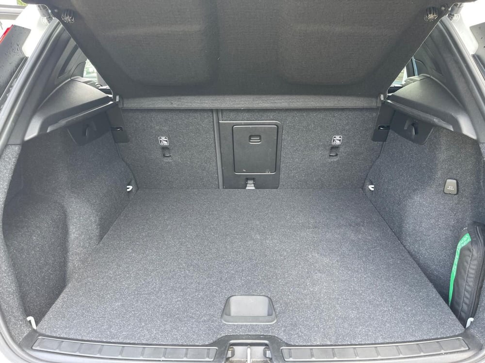 Volvo XC40 usata a Como (11)