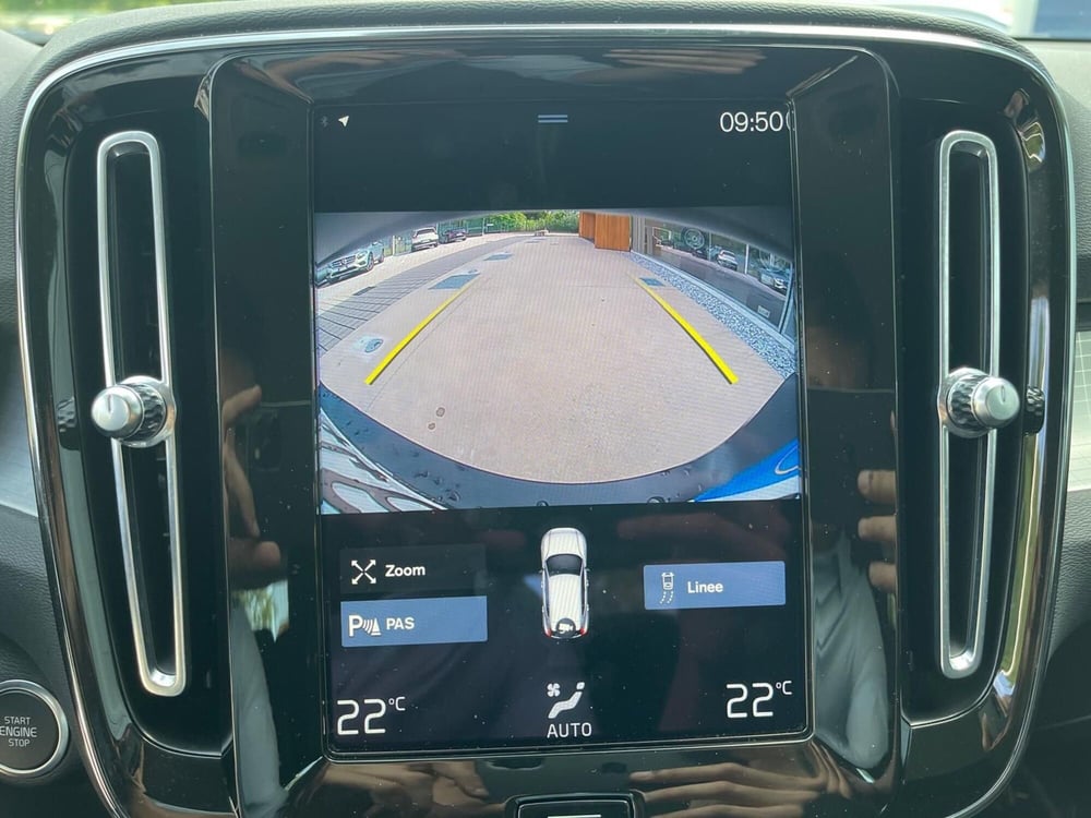 Volvo XC40 usata a Como (12)