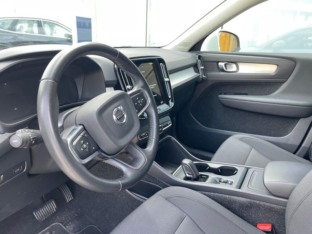 Volvo XC40 usata a Como (8)