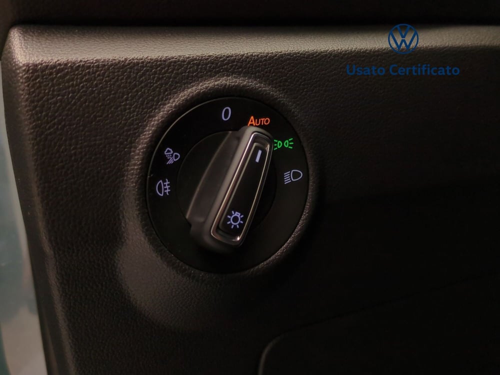 Volkswagen T-Roc usata a Avellino (19)