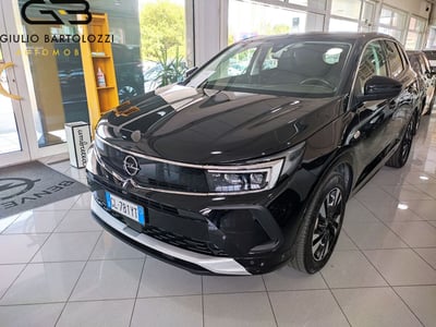 Opel Grandland 1.2 Turbo 12V 130 CV aut. Business Elegance del 2023 usata a Prato