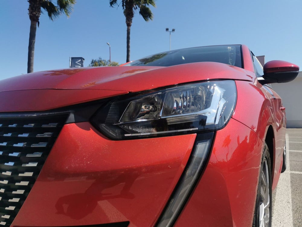 Peugeot 208 usata a Brindisi (20)