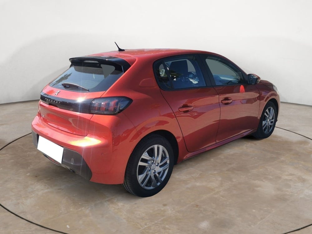 Peugeot 208 usata a Brindisi (6)