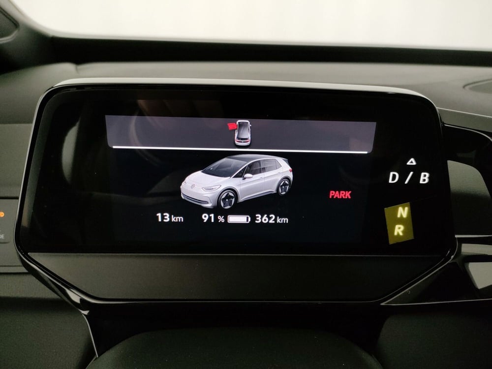Volkswagen ID.3 nuova a Napoli (13)