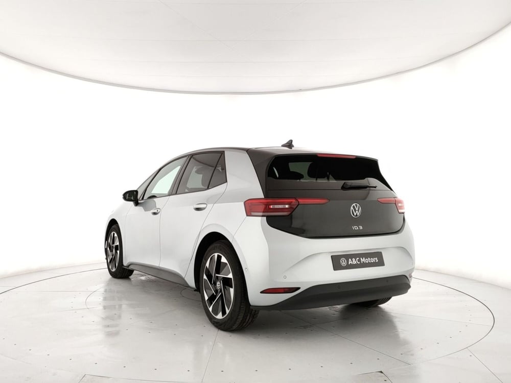 Volkswagen ID.3 nuova a Napoli (3)