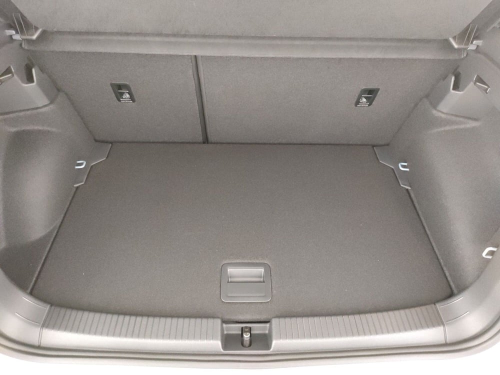 Volkswagen T-Cross nuova a Napoli (12)