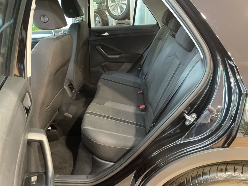 Volkswagen T-Roc nuova a Varese (10)