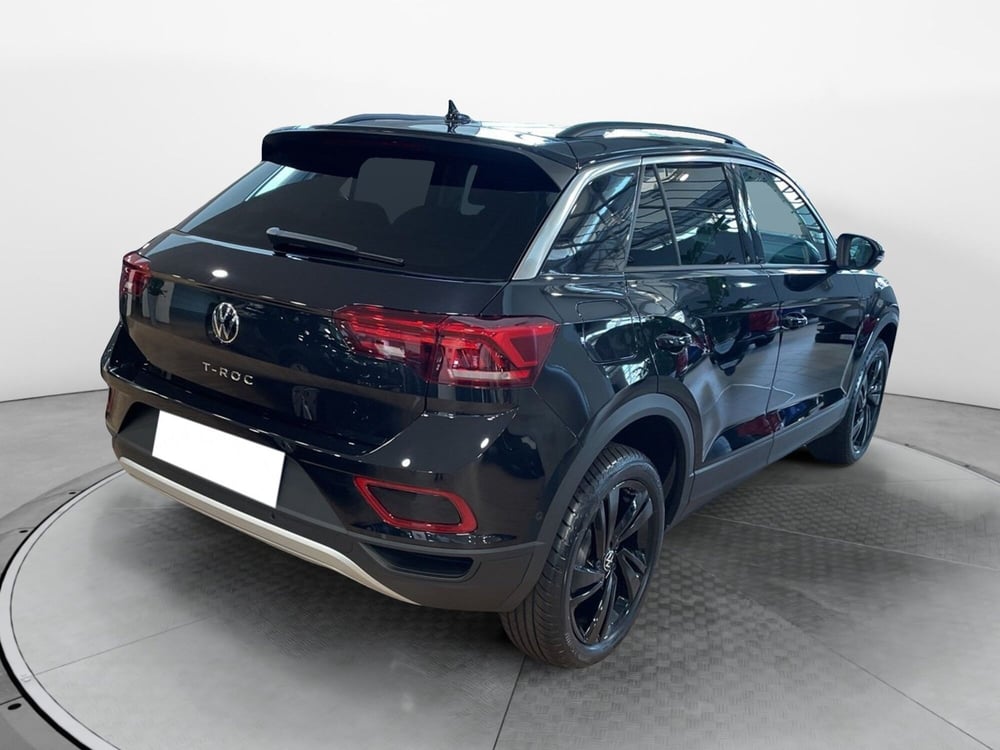 Volkswagen T-Roc nuova a Varese (3)