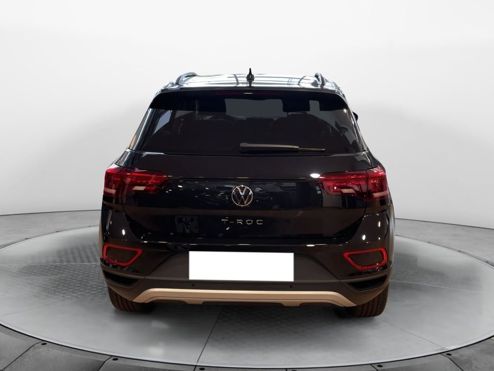 Volkswagen T-Roc nuova a Varese (4)