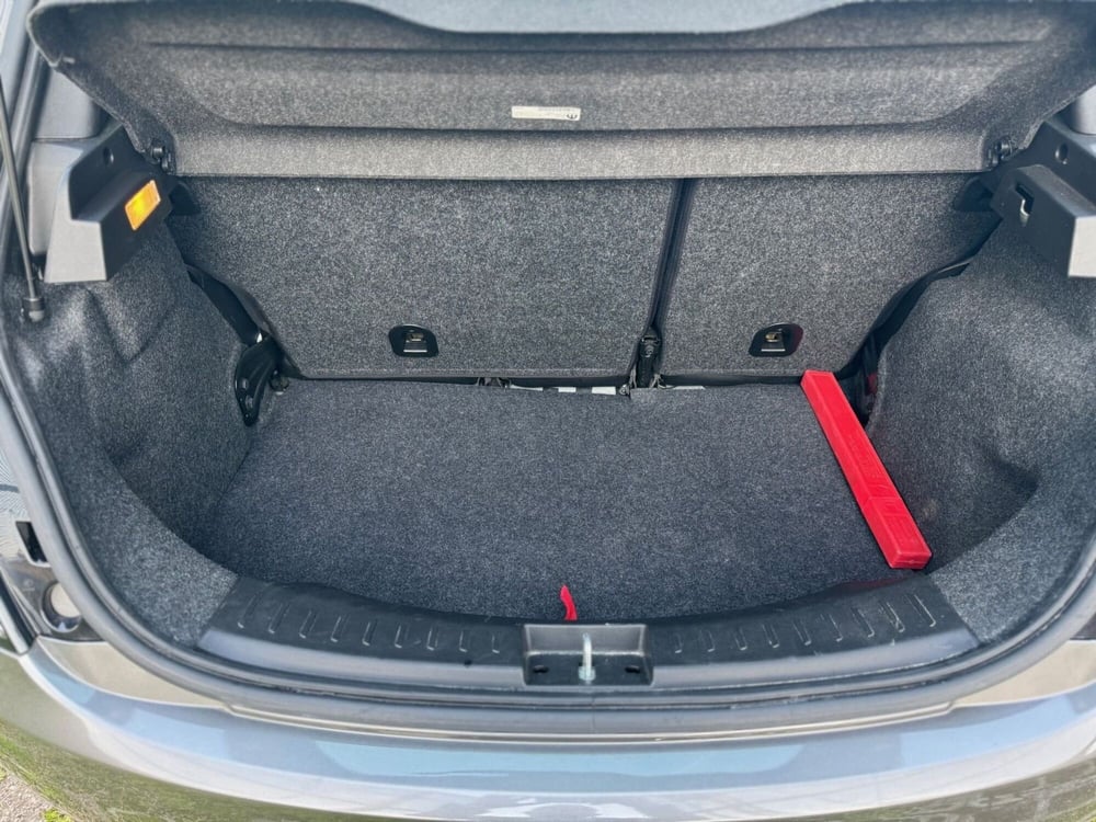 Lancia Ypsilon usata a Salerno (14)