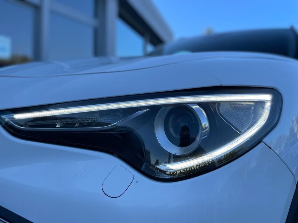 Alfa Romeo Stelvio usata a Ancona (10)