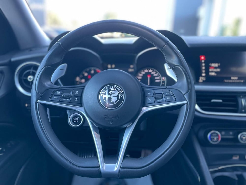 Alfa Romeo Stelvio usata a Ancona (13)