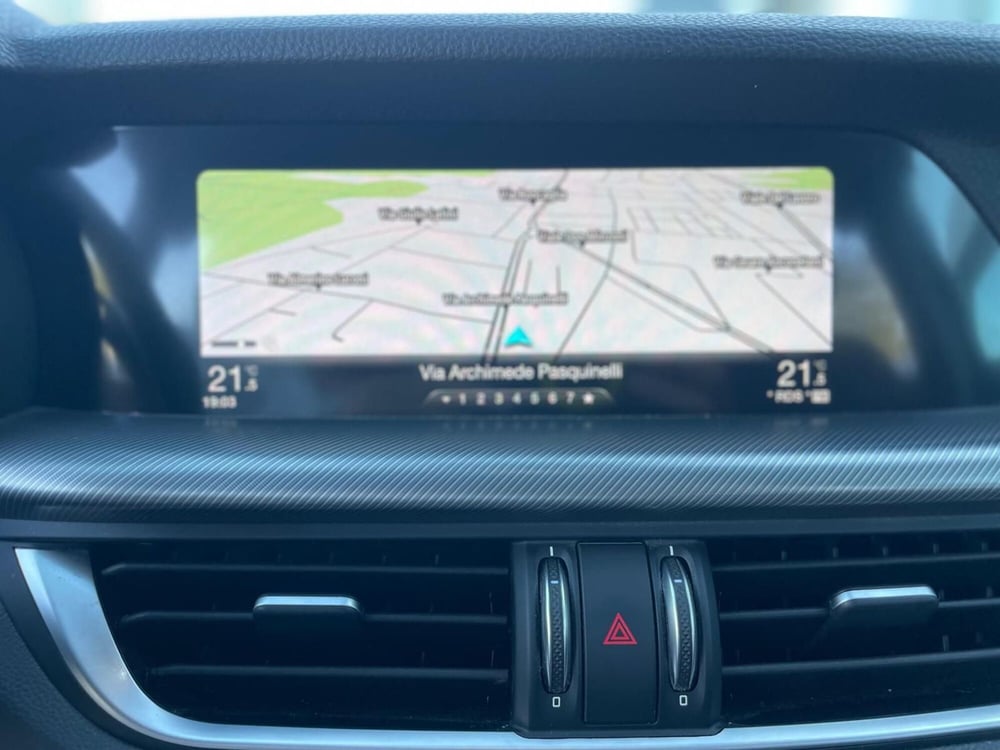 Alfa Romeo Stelvio usata a Ancona (17)