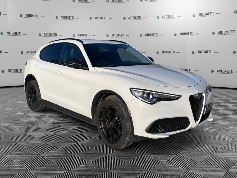 Alfa Romeo Stelvio usata a Ancona (3)
