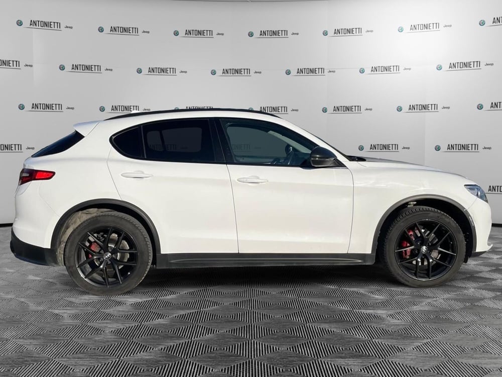 Alfa Romeo Stelvio usata a Ancona (4)