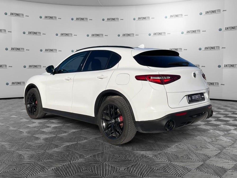 Alfa Romeo Stelvio usata a Ancona (7)