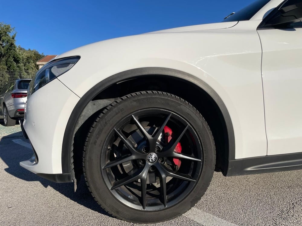 Alfa Romeo Stelvio usata a Ancona (9)