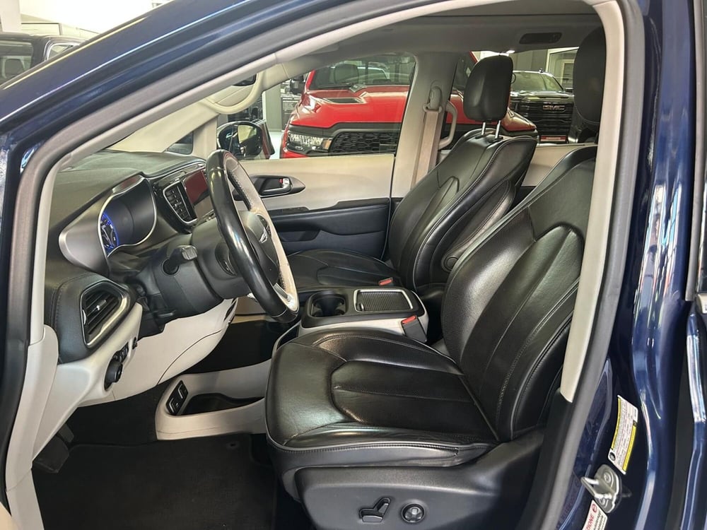 Chrysler Pacifica usata a Monza e Brianza (11)